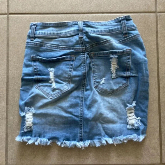 Wax Jean Distressed Mini Denim Jean Skirt Women's Size Small - Picture 2 of 4